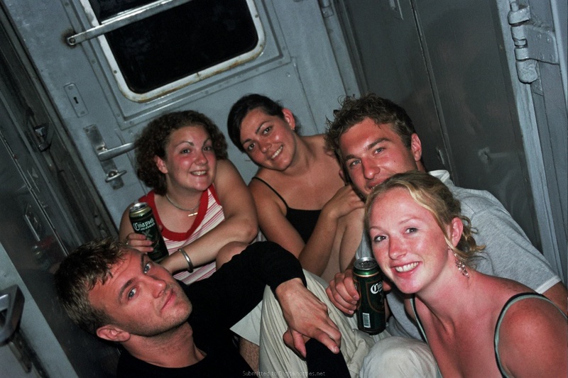 Телка отметила день рождения в кругу друзей и отдалась одному из них 9 фотография Телка отметила день рождения в кругу друзей и отдалась одному из них 9 фотография