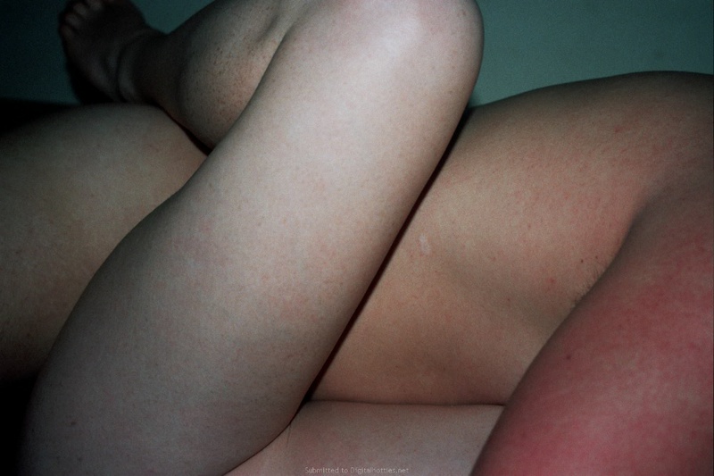 Телка отметила день рождения в кругу друзей и отдалась одному из них 23 фотография Телка отметила день рождения в кругу друзей и отдалась одному из них 23 фотография