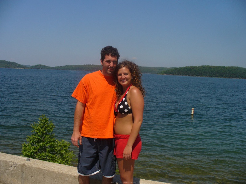 Волосатый любовник выебал грудастую подругу 1 фотография Волосатый любовник выебал грудастую подругу 1 фотография