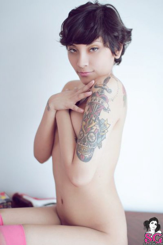 Восточная искусительница любуется медовыми сосками 5 фотография Восточная искусительница любуется медовыми сосками 5 фотография