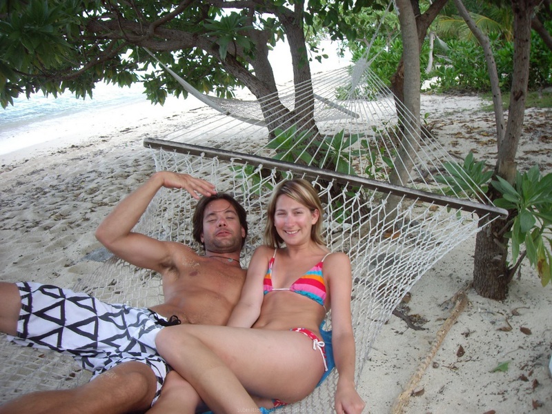 Мамаша сняла на кровати красные трусики и приступила к минету 17 фотография Мамаша сняла на кровати красные трусики и приступила к минету 17 фотография