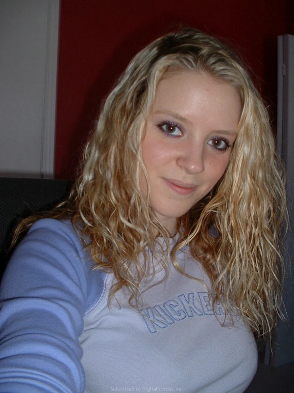 Рыжеволосая проказница в сексуальном белье 2 фотография Рыжеволосая проказница в сексуальном белье 2 фотография