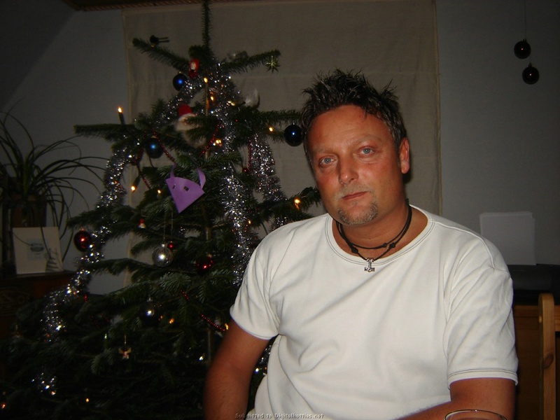 Зрелая с большой жопой пошалила с секс игрушкой 9 фотография Зрелая с большой жопой пошалила с секс игрушкой 9 фотография