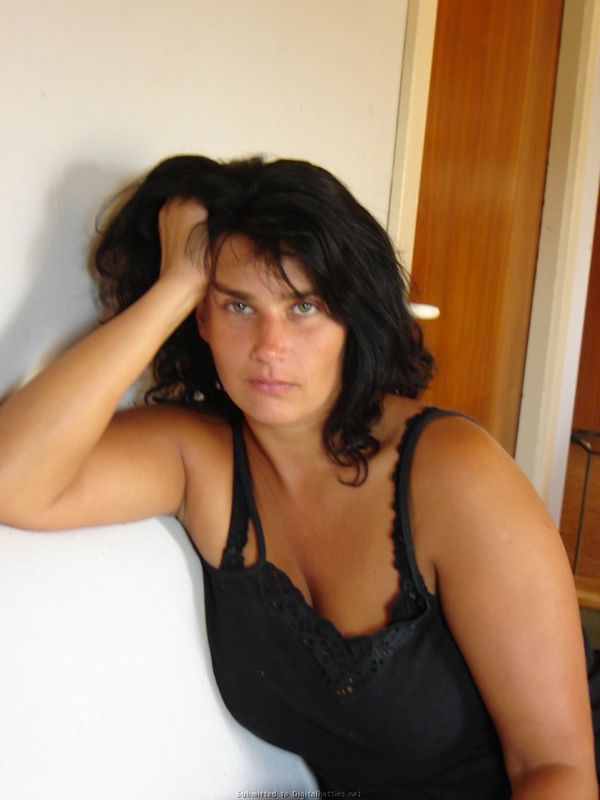 Зрелая с большой жопой пошалила с секс игрушкой 28 фотография Зрелая с большой жопой пошалила с секс игрушкой 28 фотография