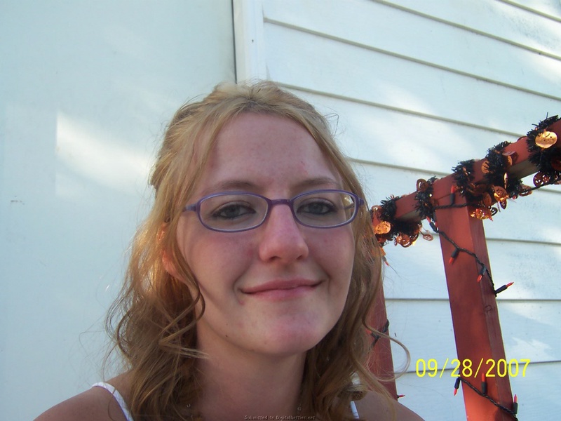 Раскованная домохозяйка взяла у своего мужа за щеку 9 фотография Раскованная домохозяйка взяла у своего мужа за щеку 9 фотография