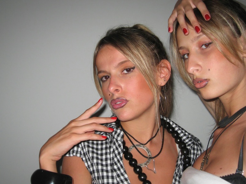 Изящная блондинка порадовала избранника отсосом 3 фотография Изящная блондинка порадовала избранника отсосом 3 фотография