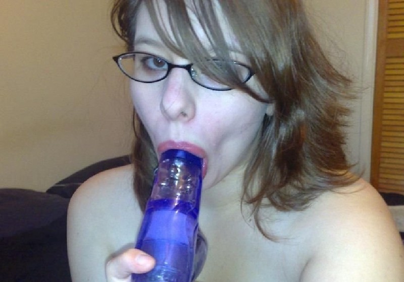 Обаятельная продавщица получила сперму на лицо 14 фотография Обаятельная продавщица получила сперму на лицо 14 фотография