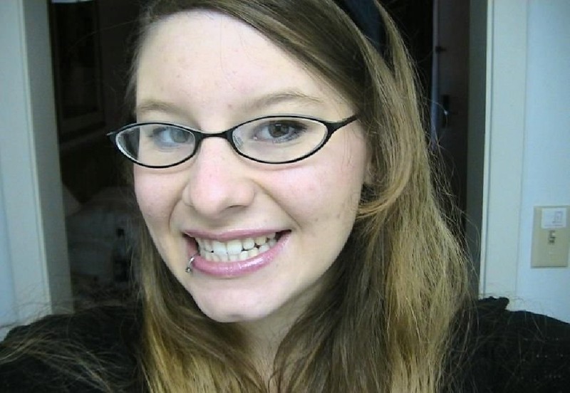 Обаятельная продавщица получила сперму на лицо 24 фотография Обаятельная продавщица получила сперму на лицо 24 фотография