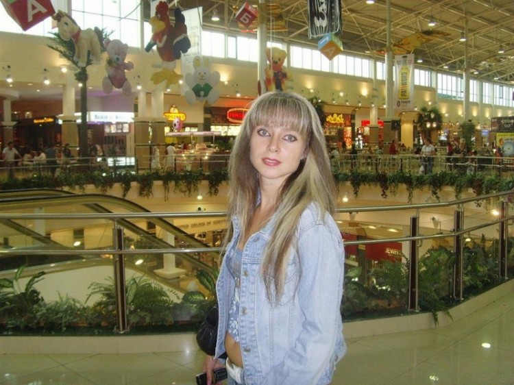 Стала на четвереньки и подставила анал для ебли 1 фотография Стала на четвереньки и подставила анал для ебли 1 фотография