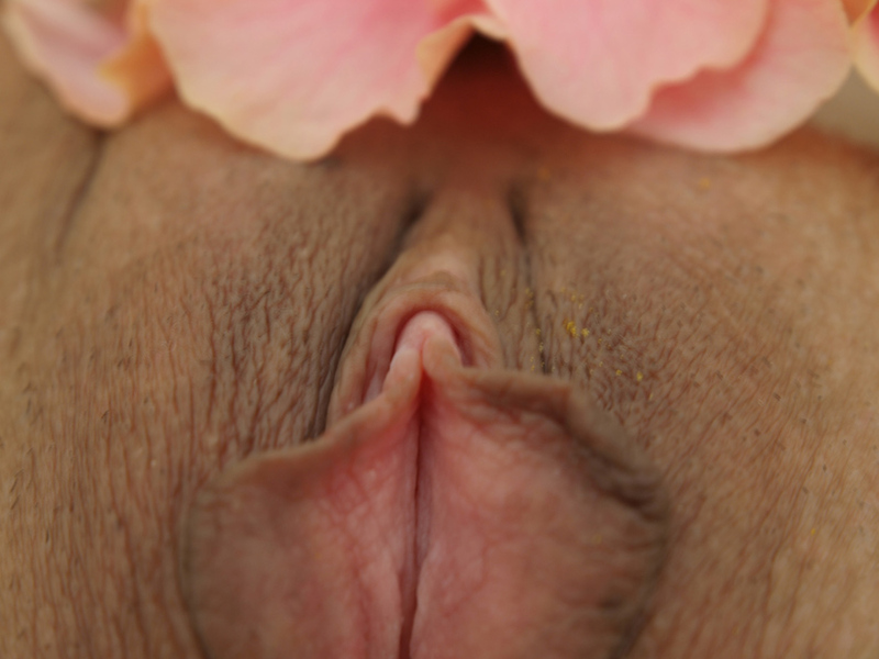 Эффектная дама отдыхает полностью голая 3 фотография Эффектная дама отдыхает полностью голая 3 фотография