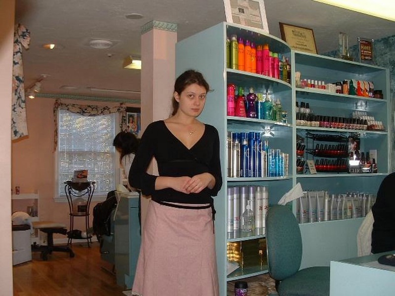 Красивая продавщица отдалась покупателю 1 фотография Красивая продавщица отдалась покупателю 1 фотография