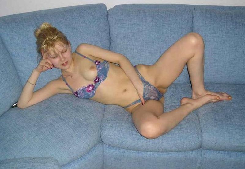 Хрупкая блонда отсосала на морозе 6 фотография Хрупкая блонда отсосала на морозе 6 фотография