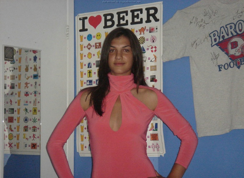 Худенькая студентка с упругими сисями 6 фотография Худенькая студентка с упругими сисями 6 фотография