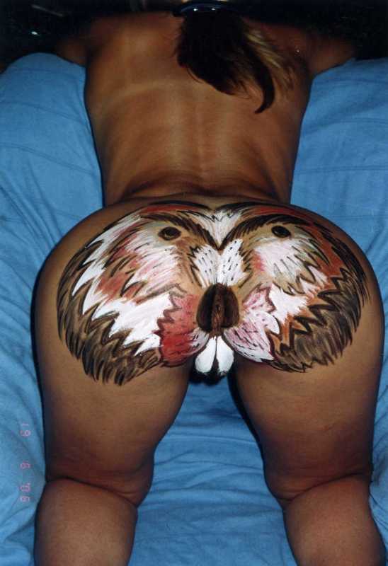 Шалунья разрисовала свою аппетитную киску 4 фотография Шалунья разрисовала свою аппетитную киску 4 фотография