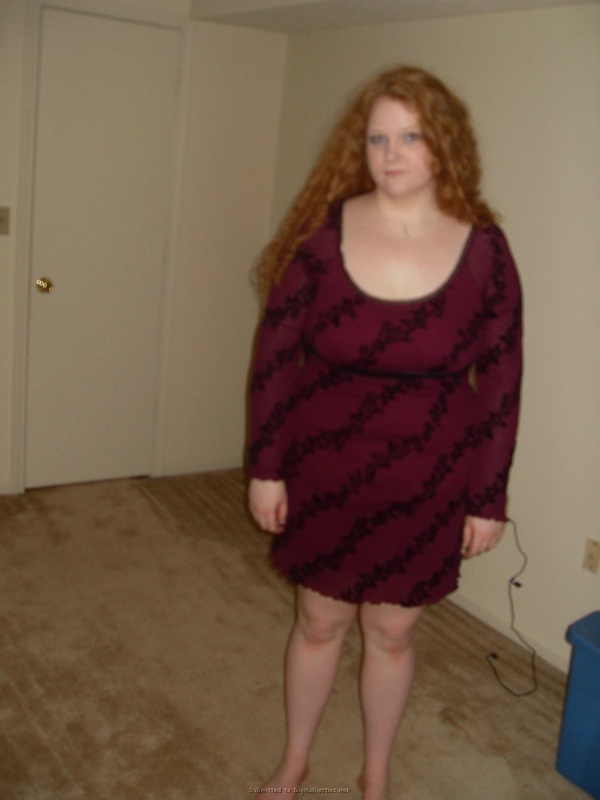 Рыжеволосая толстуха голышом делает минет 18 фотография Рыжеволосая толстуха голышом делает минет 18 фотография