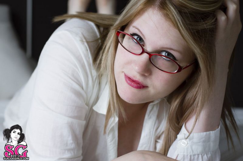 Сексуальная баловница блещет шикарным бюстом 17 фотография Сексуальная баловница блещет шикарным бюстом 17 фотография