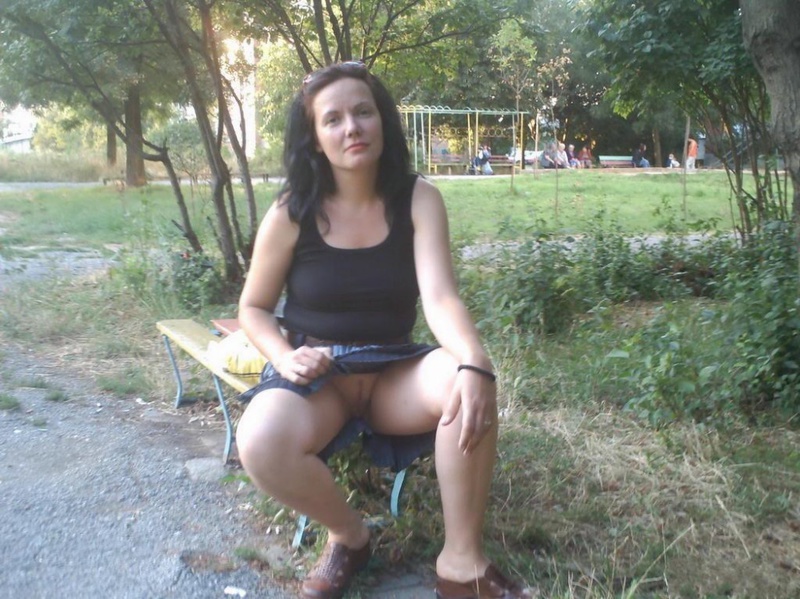 Развратная дама имеет себя в анал секс игрушкой 2 фотография Развратная дама имеет себя в анал секс игрушкой 2 фотография