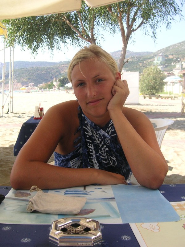 Сексуальная пышечка любит загорать топлес 22 фотография Сексуальная пышечка любит загорать топлес 22 фотография