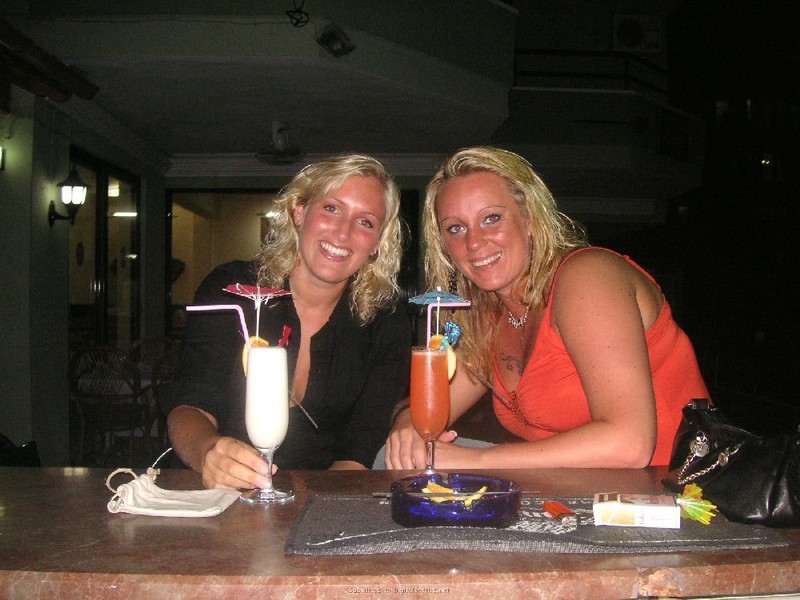 Сексуальная пышечка любит загорать топлес 6 фотография Сексуальная пышечка любит загорать топлес 6 фотография