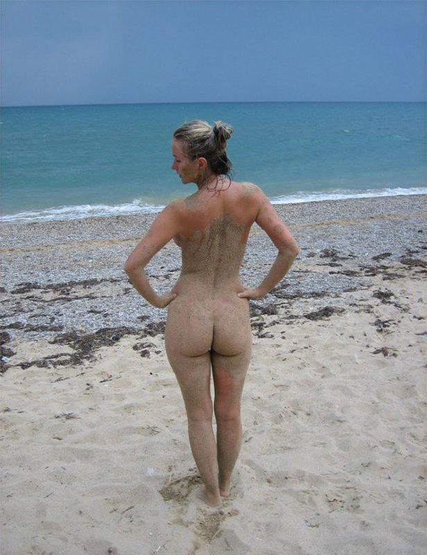 Развратная бестия обнажилась на побережье океана 6 фотография Развратная бестия обнажилась на побережье океана 6 фотография