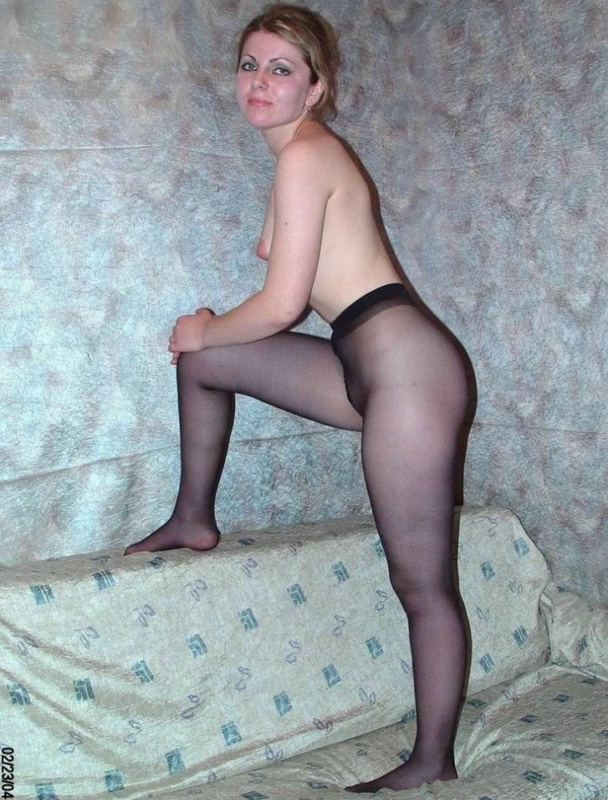 Знаменитость снимает колготки в прямом эфире 3 фотография Знаменитость снимает колготки в прямом эфире 3 фотография