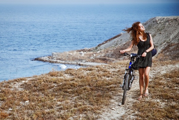 Изумительная фея голышом на горной скале 5 фотография Изумительная фея голышом на горной скале 5 фотография