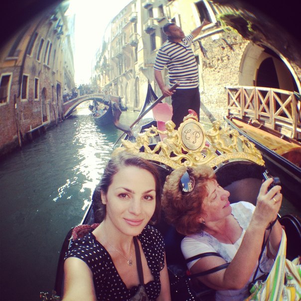 Изумительная фея голышом на горной скале 1 фотография Изумительная фея голышом на горной скале 1 фотография