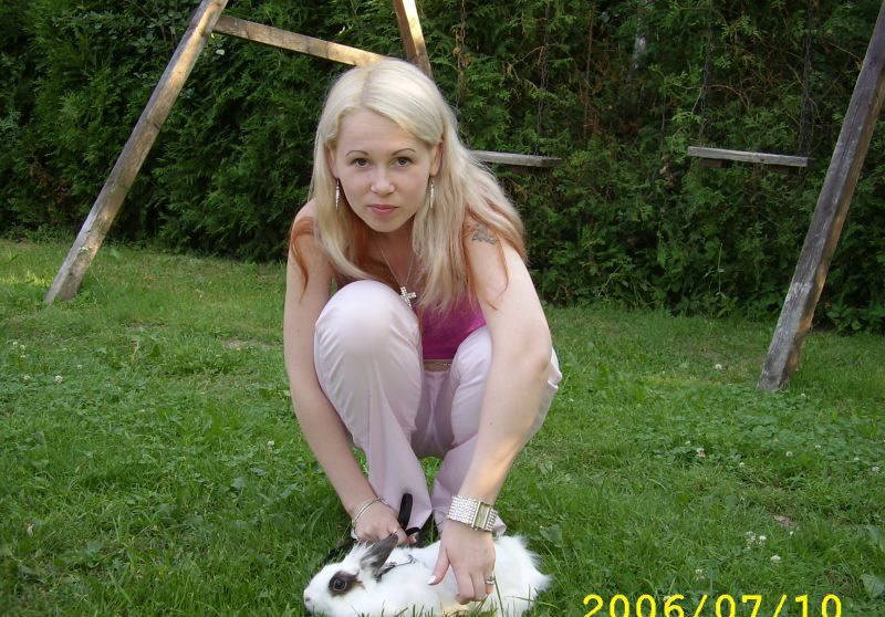 Блонда примеряет сексуальные наряды 14 фотография Блонда примеряет сексуальные наряды 14 фотография