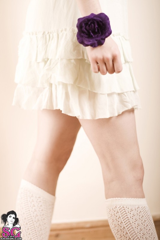 Привлекательная брюнетка разделась догола 13 фотография Привлекательная брюнетка разделась догола 13 фотография