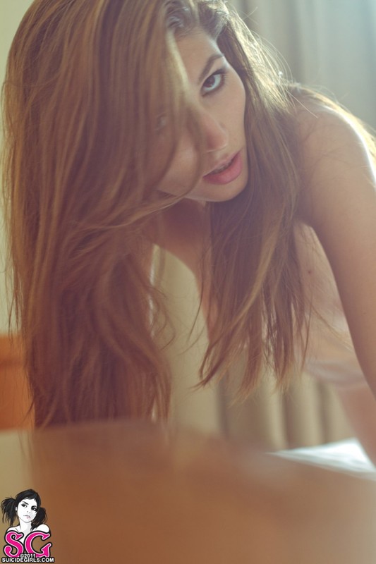 Дерзкая стерва умело подставила трахальщику дырочки 22 фотография