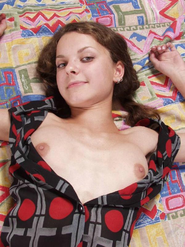 Засунула палец в волосатую щелку 6 фотография Засунула палец в волосатую щелку 6 фотография