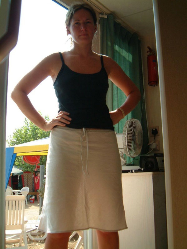 Замужняя с волосатой вульвой надела белье 2 фотография Замужняя с волосатой вульвой надела белье 2 фотография