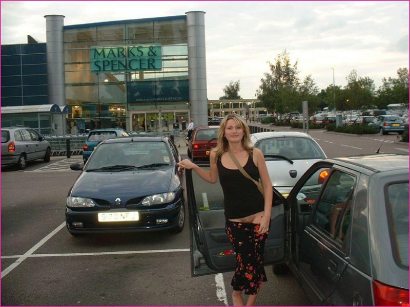 Любопытная мамзель позволила оттрахать себя овощами 9 фотография Любопытная мамзель позволила оттрахать себя овощами 9 фотография