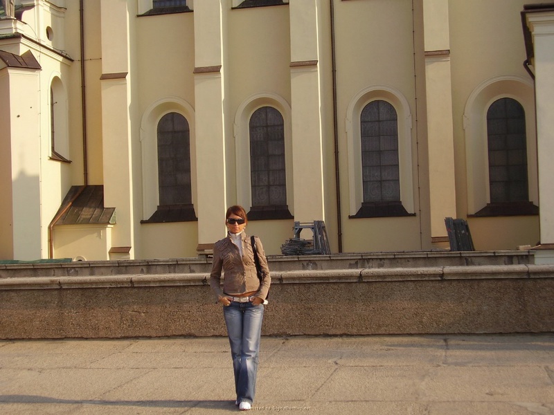 Голая стройняшка делает минет на природе 12 фотография Голая стройняшка делает минет на природе 12 фотография