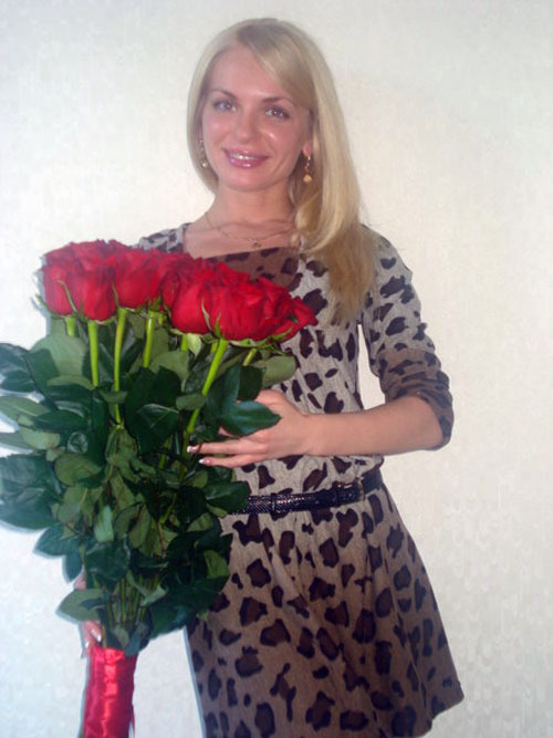 Белокурая дрянь показывает пикантные места 6 фотография Белокурая дрянь показывает пикантные места 6 фотография