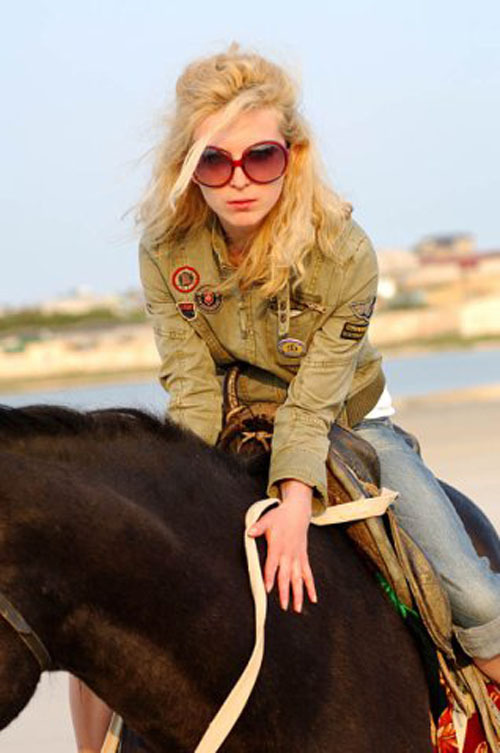 Хрупкая фифа любит показать свои прелести 6 фотография Хрупкая фифа любит показать свои прелести 6 фотография