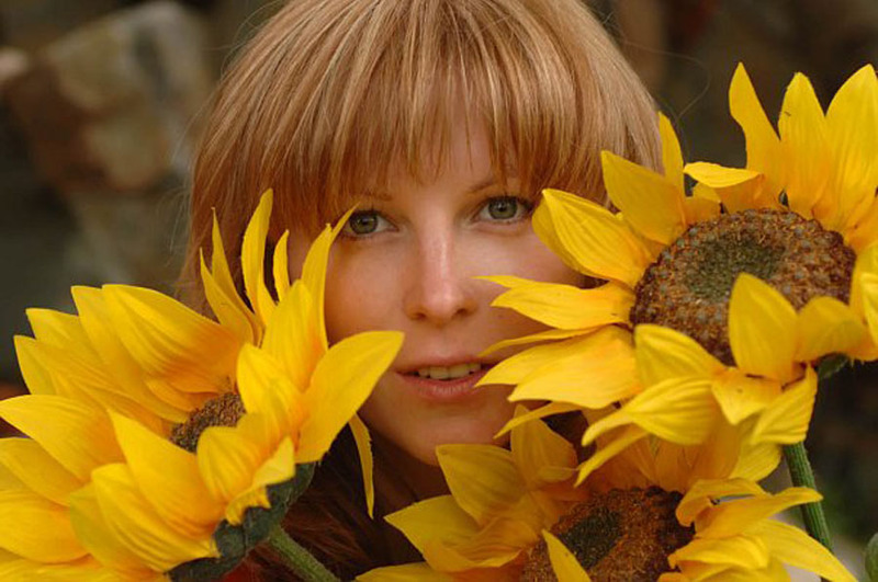 Хрупкая фифа любит показать свои прелести 1 фотография Хрупкая фифа любит показать свои прелести 1 фотография