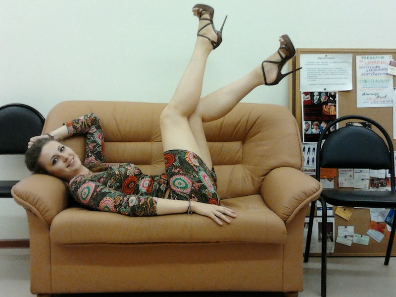 Сексапильная красотка обнажилась на песчаном пляже 4 фотография Сексапильная красотка обнажилась на песчаном пляже 4 фотография