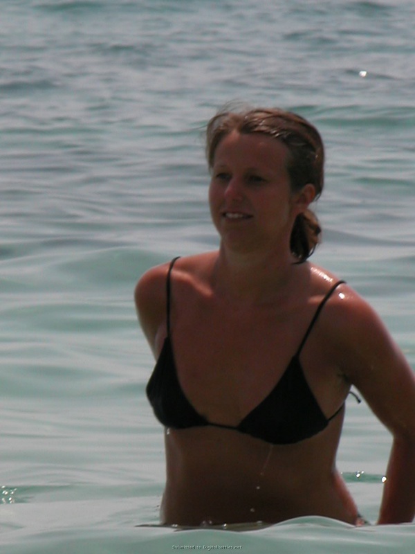 Обаятельная дама разделась перед минетом 20 фотография Обаятельная дама разделась перед минетом 20 фотография