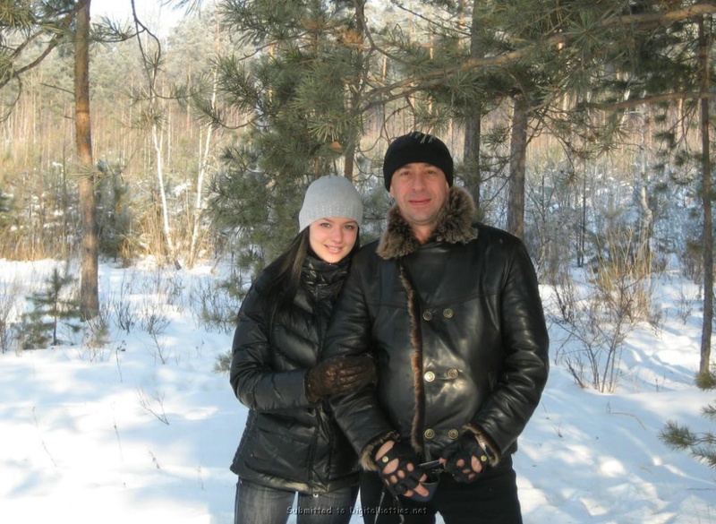 Изящная брюнетка в гостях у своего зрелого любовника 13 фотография Изящная брюнетка в гостях у своего зрелого любовника 13 фотография