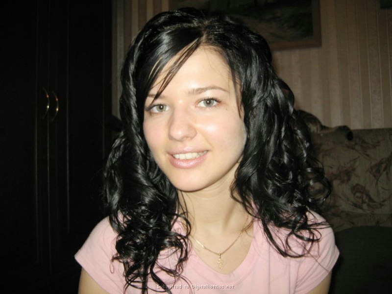 Изящная брюнетка в гостях у своего зрелого любовника 12 фотография Изящная брюнетка в гостях у своего зрелого любовника 12 фотография