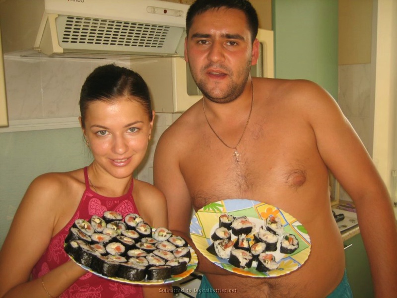 Изящная брюнетка в гостях у своего зрелого любовника 21 фотография Изящная брюнетка в гостях у своего зрелого любовника 21 фотография