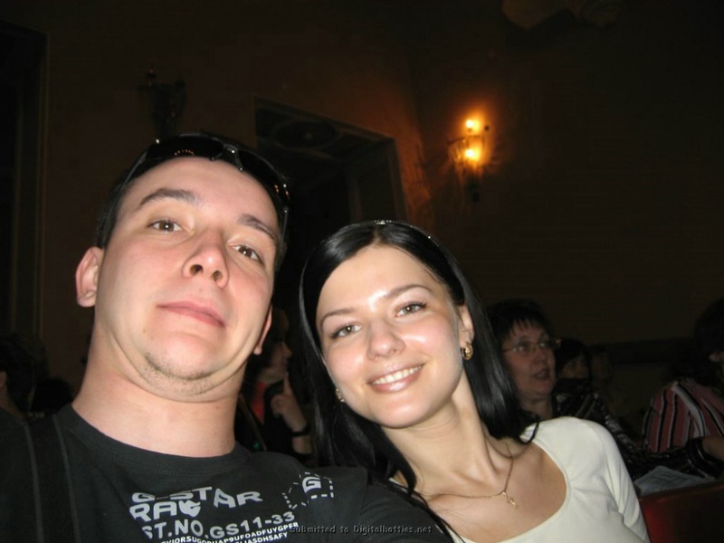 Изящная брюнетка в гостях у своего зрелого любовника 18 фотография Изящная брюнетка в гостях у своего зрелого любовника 18 фотография