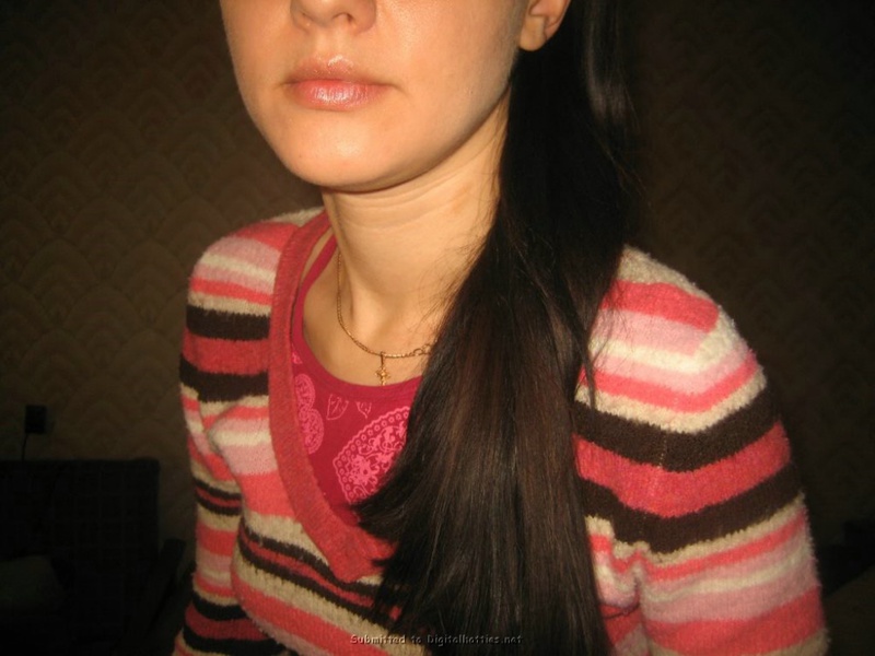 Изящная брюнетка в гостях у своего зрелого любовника 26 фотография Изящная брюнетка в гостях у своего зрелого любовника 26 фотография