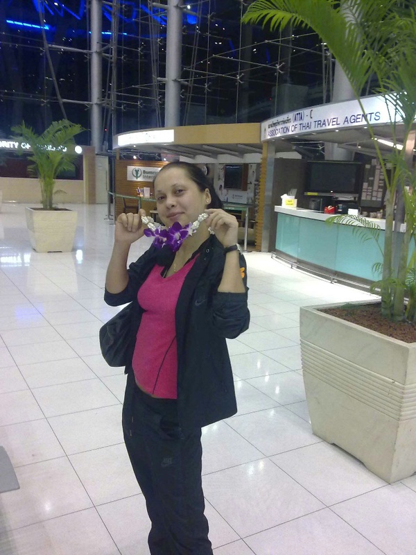 Непревзойденная невеста подставляет сочную письку 3 фотография