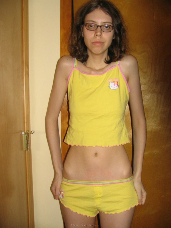 Худенькая студентка любительница секс игрушек 7 фотография Худенькая студентка любительница секс игрушек 7 фотография