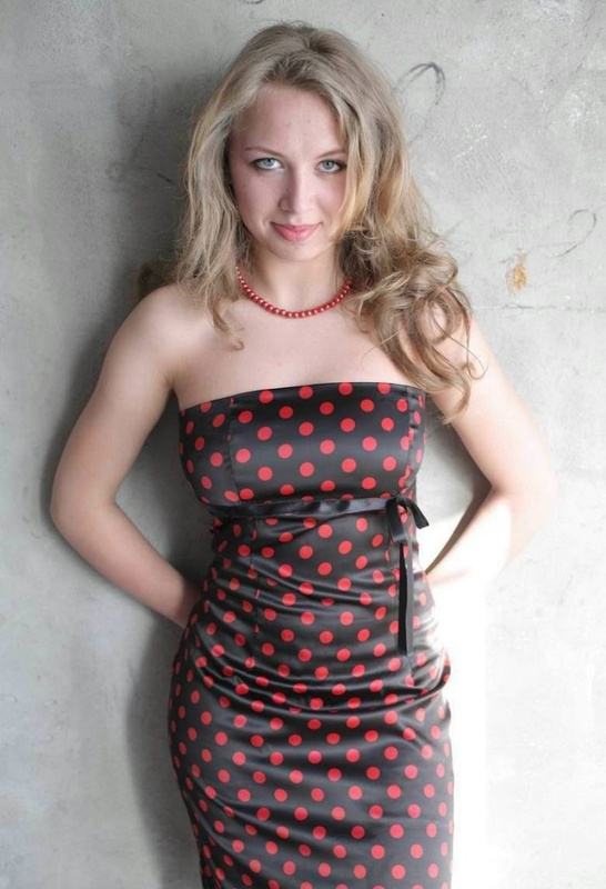 Блонда разделась в новой квартире 2 фотография Блонда разделась в новой квартире 2 фотография