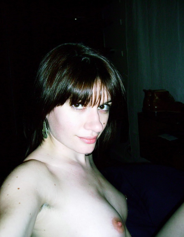 Обнаженная нимфа соблазняет на половой акт упругими сиськами 14 фотография Обнаженная нимфа соблазняет на половой акт упругими сиськами 14 фотография