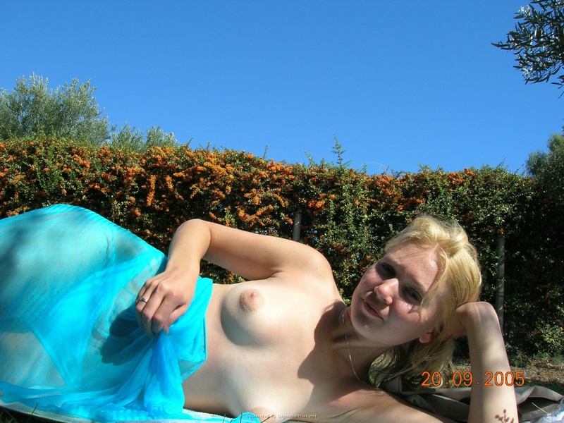 Парикмахер в трусах на отдыхе 2 фотография Парикмахер в трусах на отдыхе 2 фотография