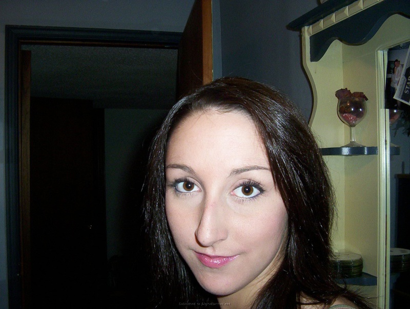 Муж опубликовал снимки неверной супруги 19 фотография Муж опубликовал снимки неверной супруги 19 фотография